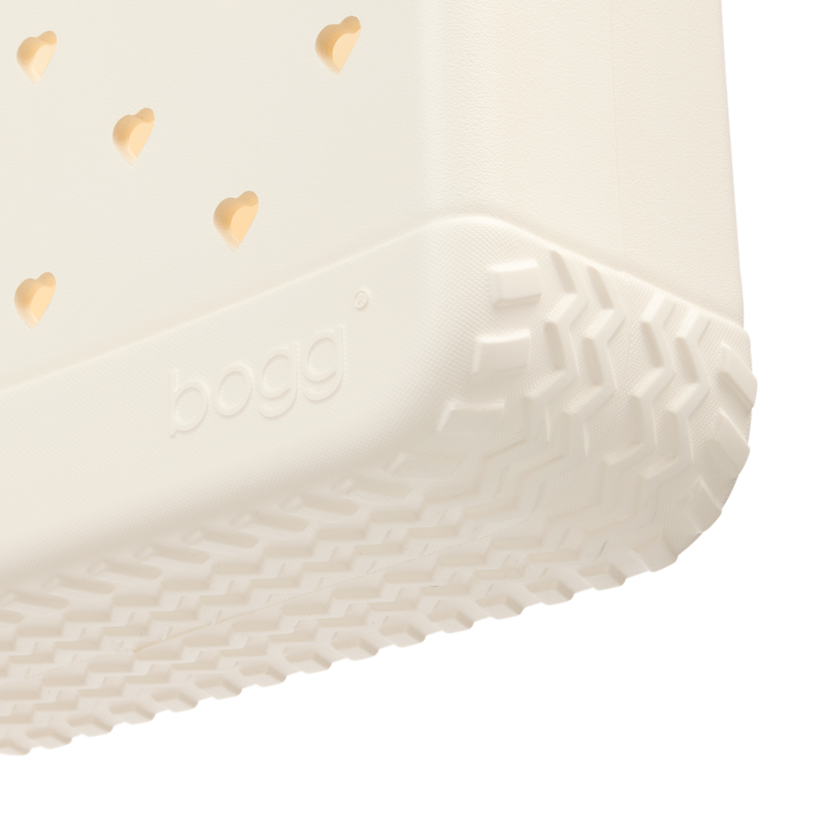 Bitty - Cut Out Heart Coconut O6