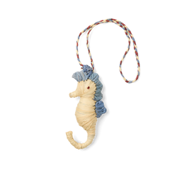 'd & Charmed - Raffia Seahorse R8